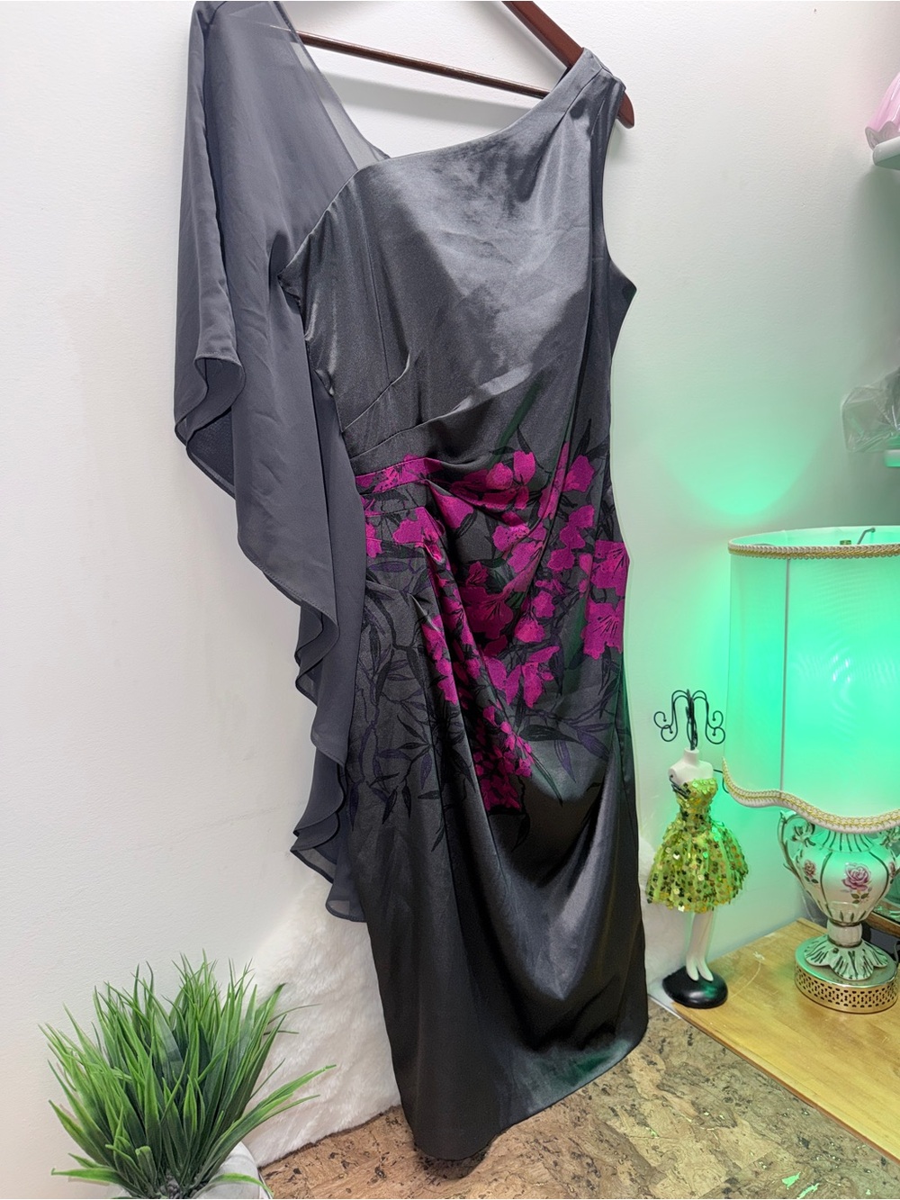 Le Chateau One-Shoulder Charcoal Dress with Pink Floral Print π - Picture 2 of 7